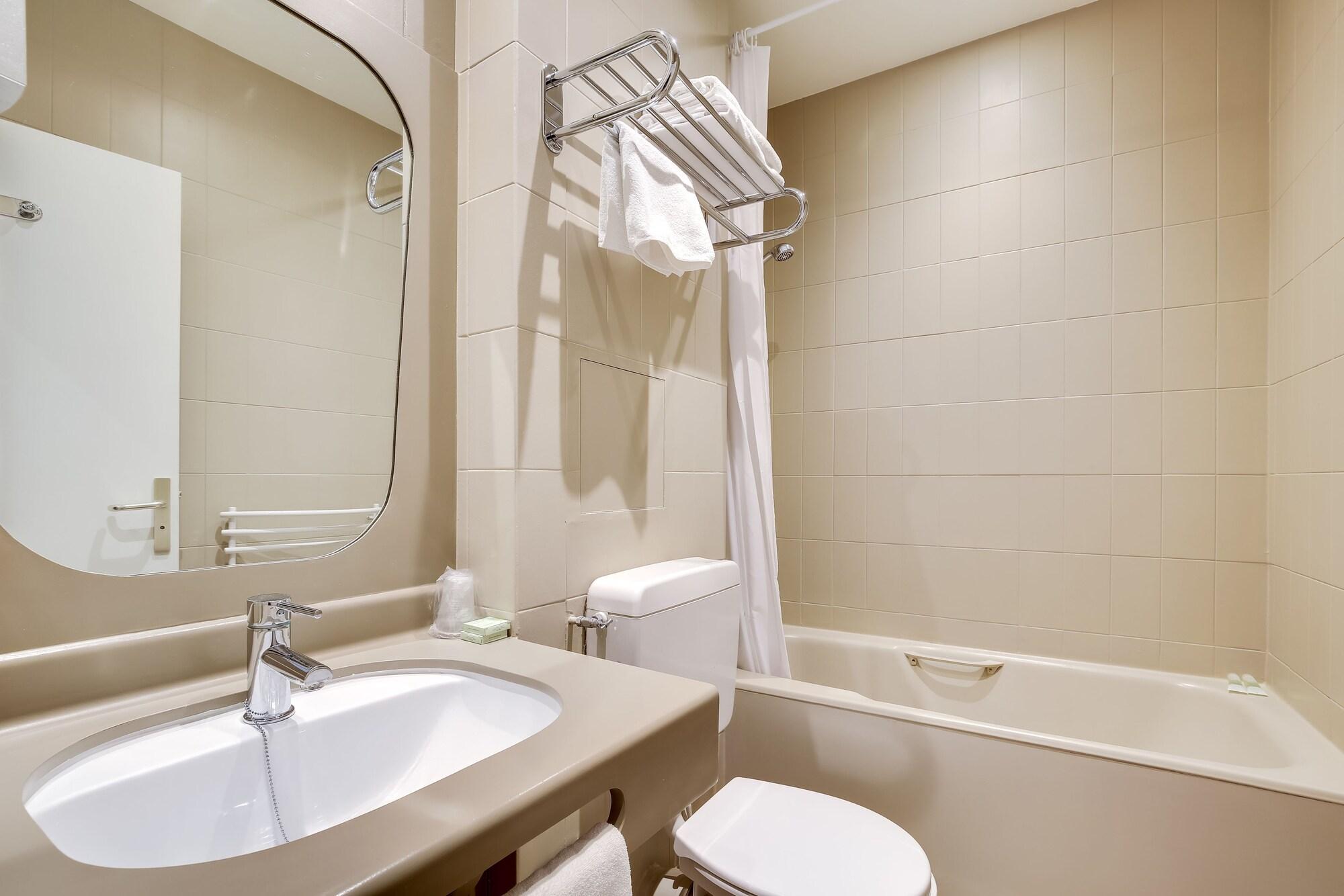 Hotel Des Arts Rueil-Malmaison Eksteriør billede