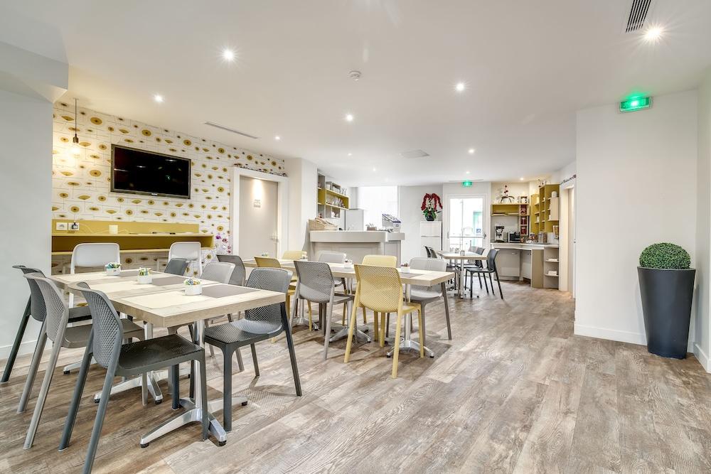 Hotel Des Arts Rueil-Malmaison Eksteriør billede